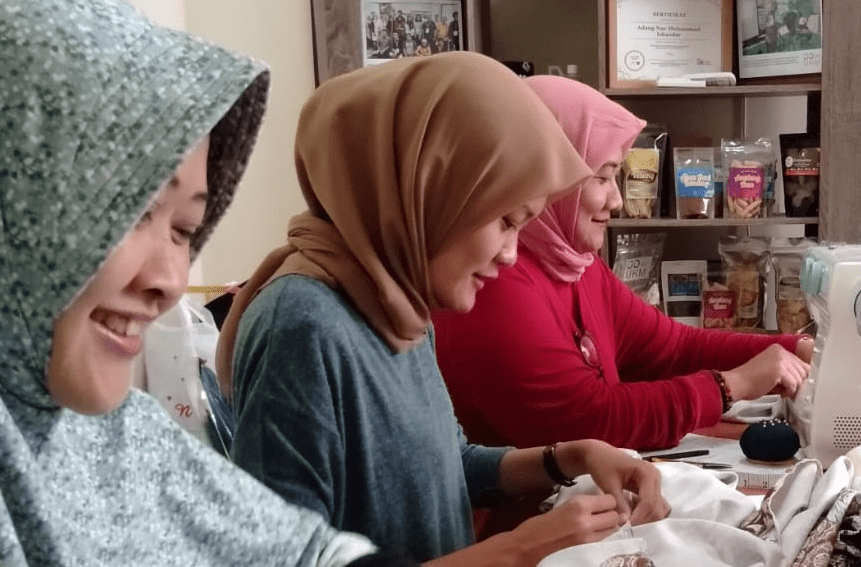 Kursus Menjahit di Batik Nau - Bengkulu Utara